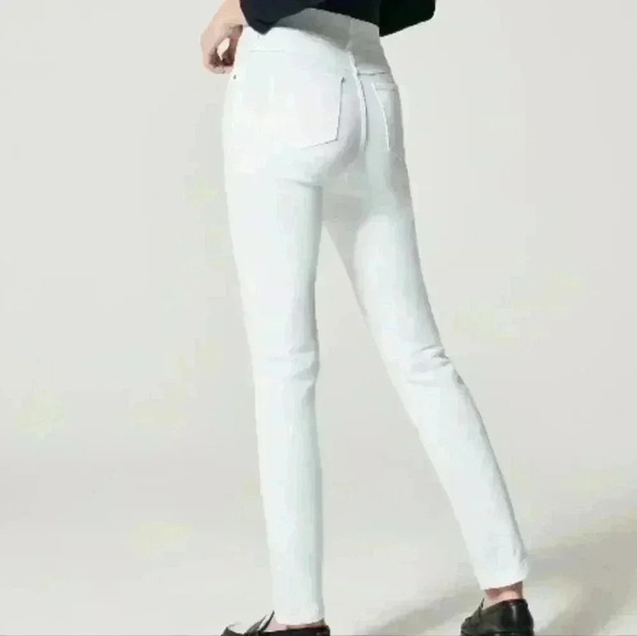 Spanx Straight Leg Jeans - Picture 2 of 7